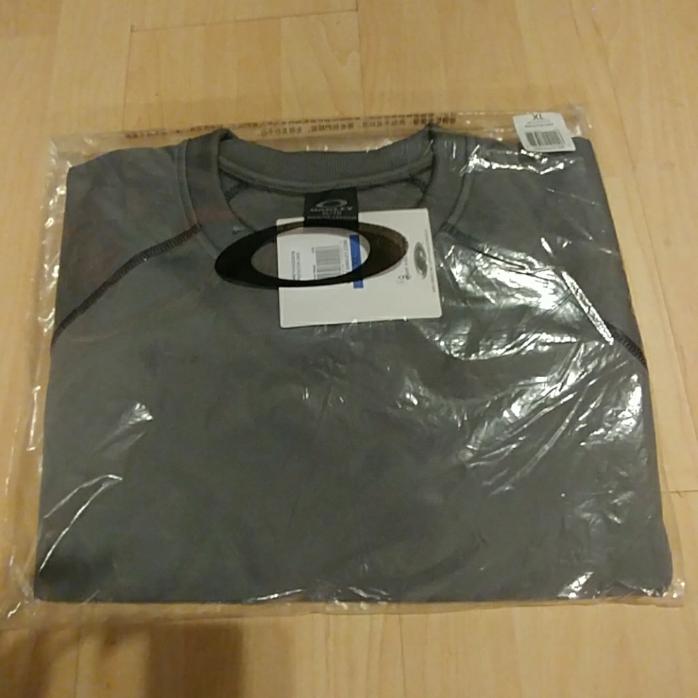 Oakley Protection Crew Sweatshirt-XL - Picture 7 of 8